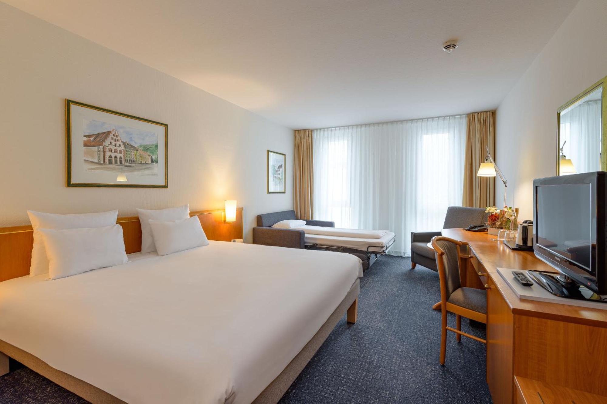 Novotel Freiburg Am Konzerthaus Екстериор снимка