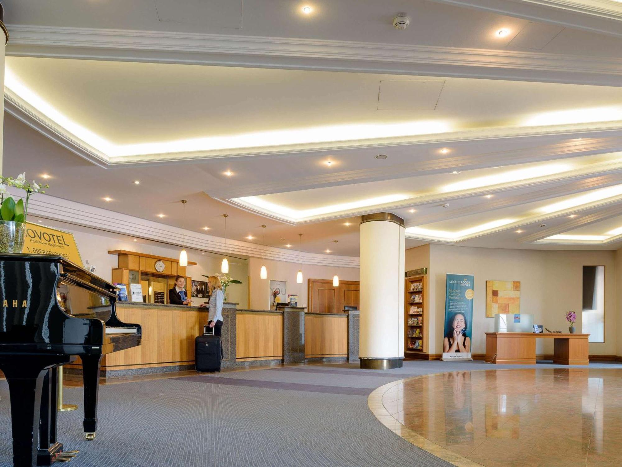 Novotel Freiburg Am Konzerthaus Екстериор снимка