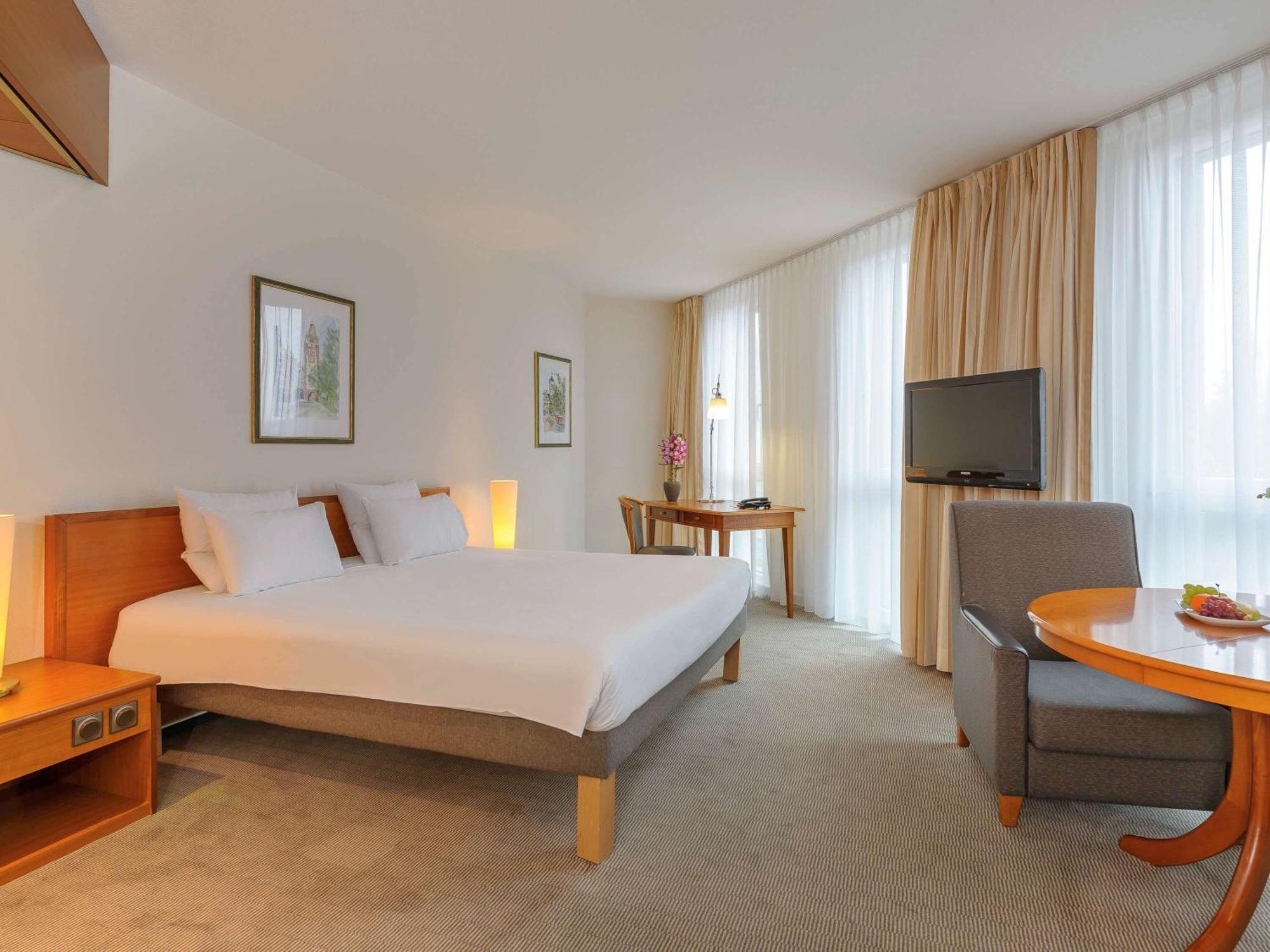 Novotel Freiburg Am Konzerthaus Екстериор снимка