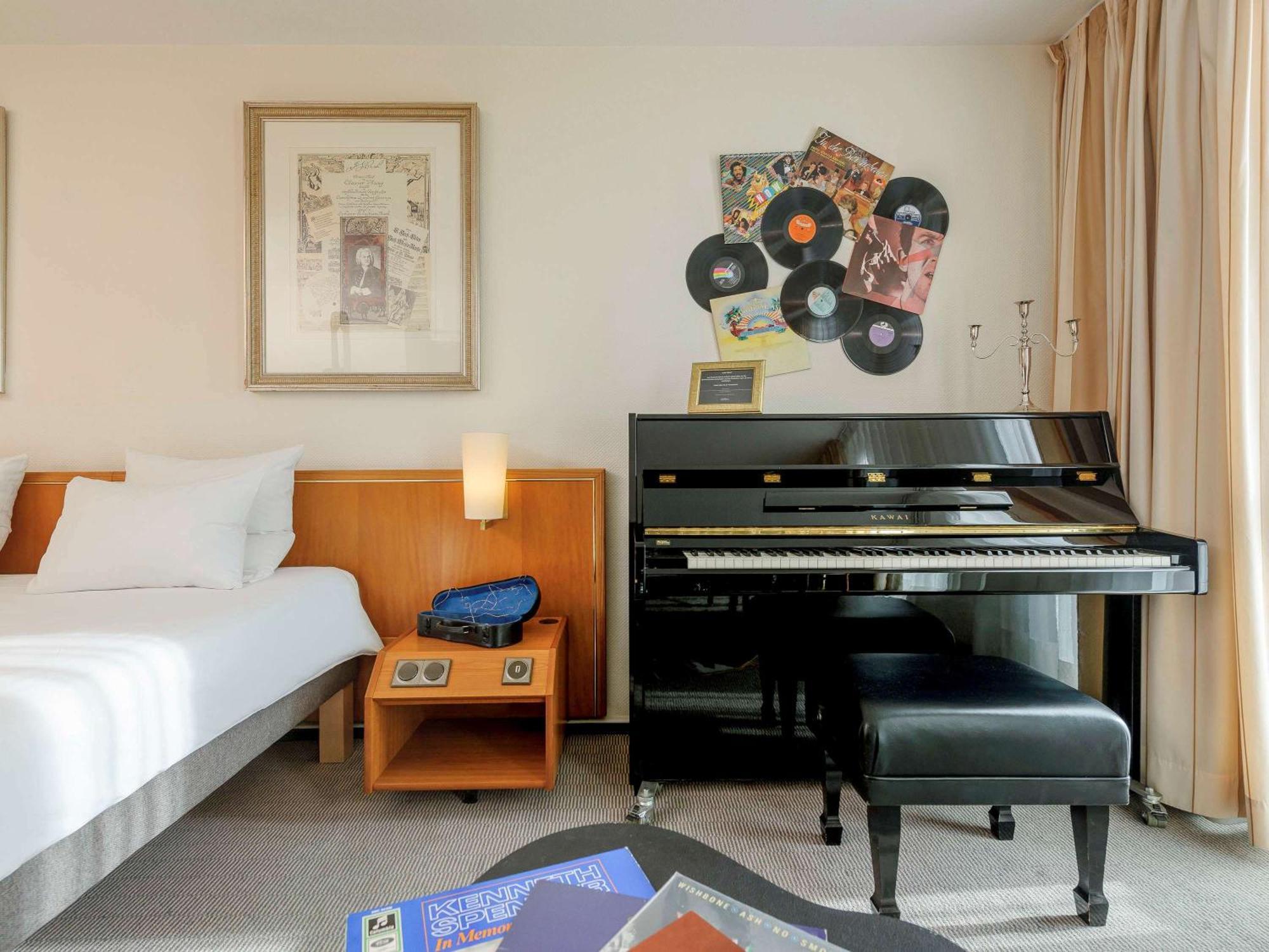 Novotel Freiburg Am Konzerthaus Екстериор снимка