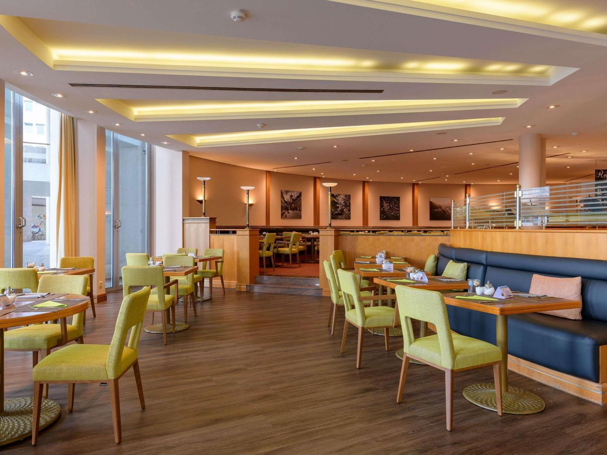 Novotel Freiburg Am Konzerthaus Екстериор снимка