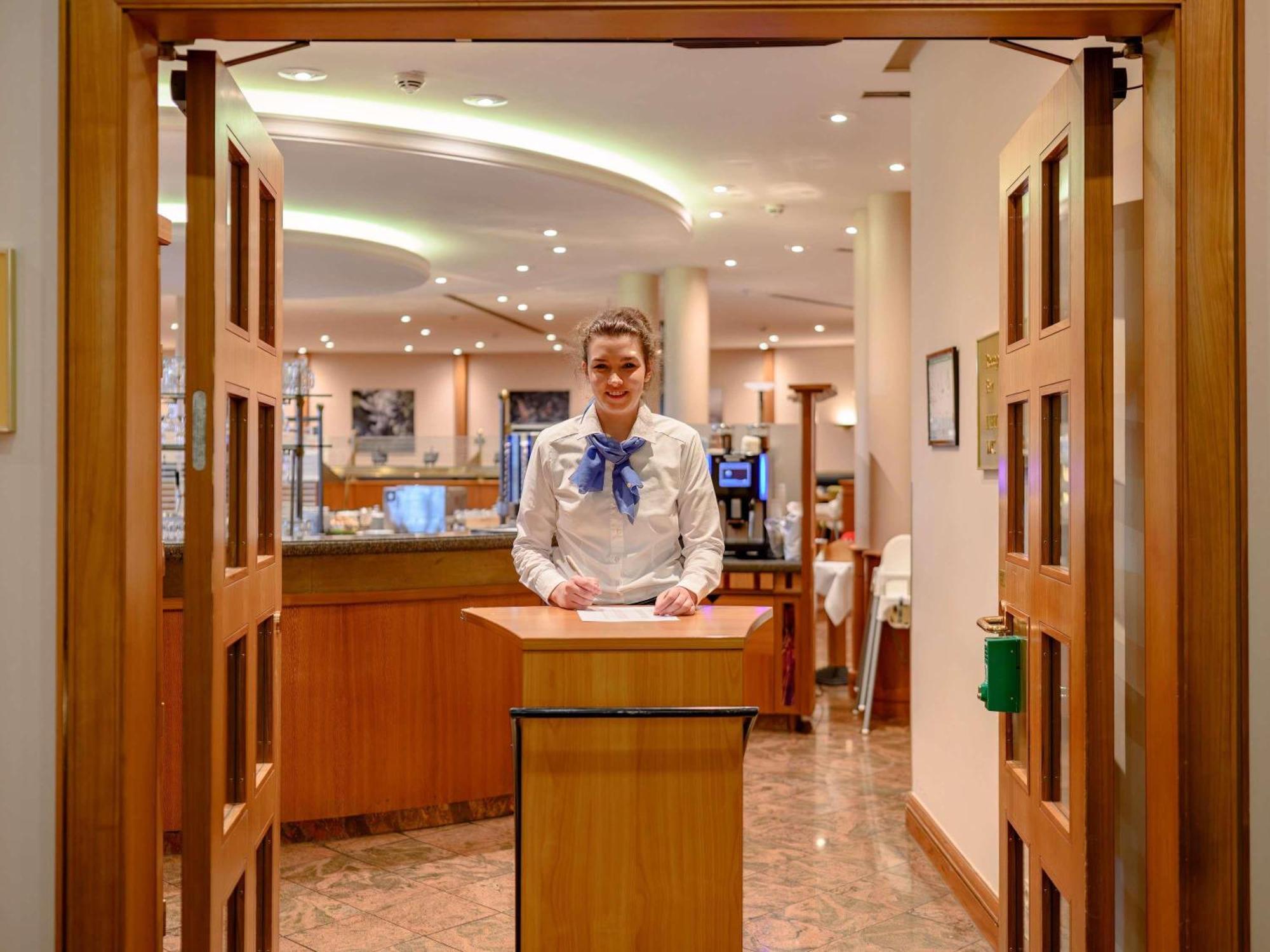 Novotel Freiburg Am Konzerthaus Екстериор снимка