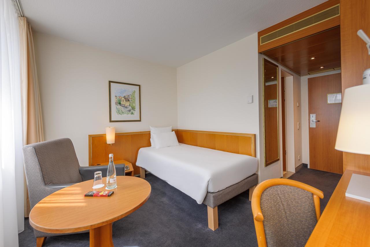 Novotel Freiburg Am Konzerthaus Екстериор снимка